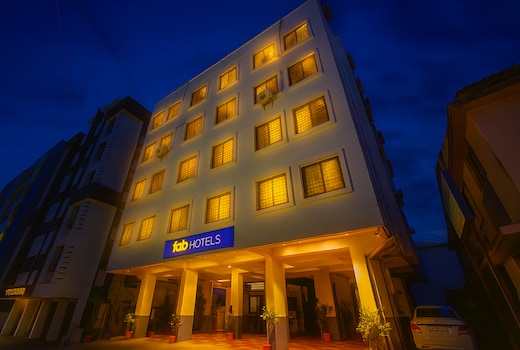 FabHotel White House - Nr. Sinhagad Speciality Hospital