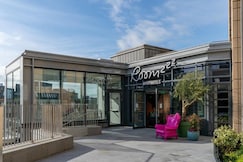 Roomzzz Edinburgh, أجنحة فريزر إدنبرة