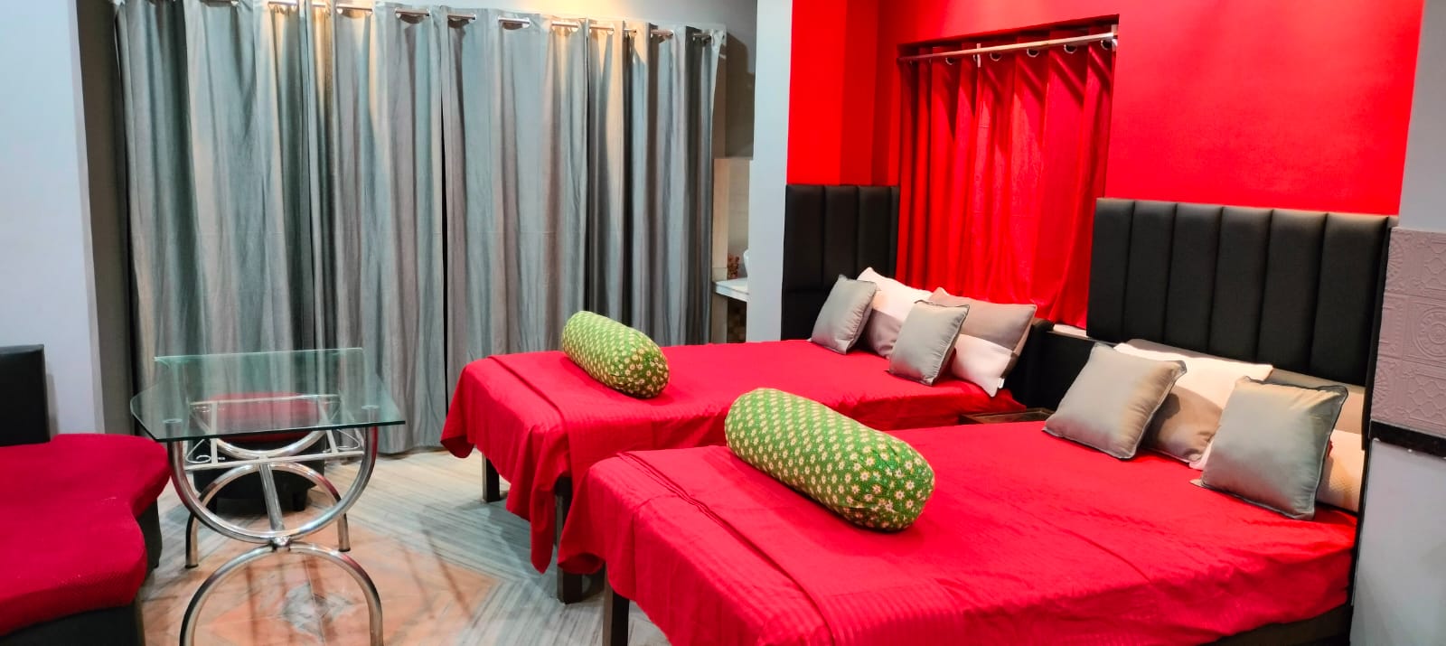 Nidhivan Homestay - Tap to explore photos