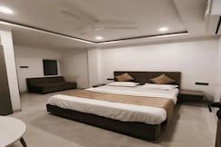 FabHotel Saraca Inn, Indore