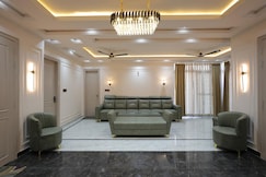 StayEasy Sky Shoots Penthouse near Gomti Nagar, Lucknow