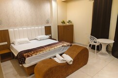 Hotel Mannat Bathinda, Bathinda