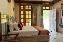 Rock Mountain Premium Stay Near Rock Garden Dalhousie, Dalhousie