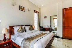 FabHotel The Silken Stay, Gurgaon