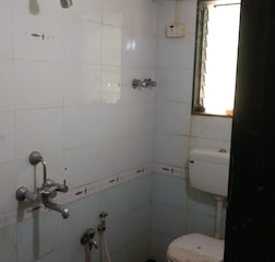A/C DOUBLE BED
