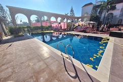 Ranveer Hotel, Haldwani