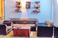 Ensuite Room In Homestay Kalkaji 01, Delhi