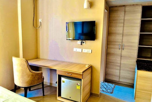 Kunj Niwas Apartments