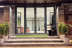 Hotel Shree Bandhu Inn, Prayagraj