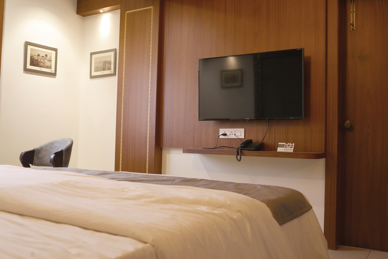 Deluxe Ac Room 1