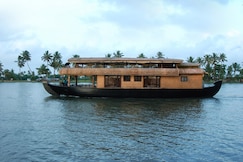 Spice Routes Luxury Cruise, Alleppey