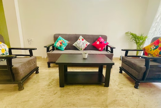 Travelers Home for groups and families