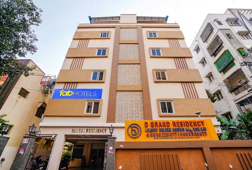 FabExpress D Grand - Nr JNTU College Metro Station, Kukatpally