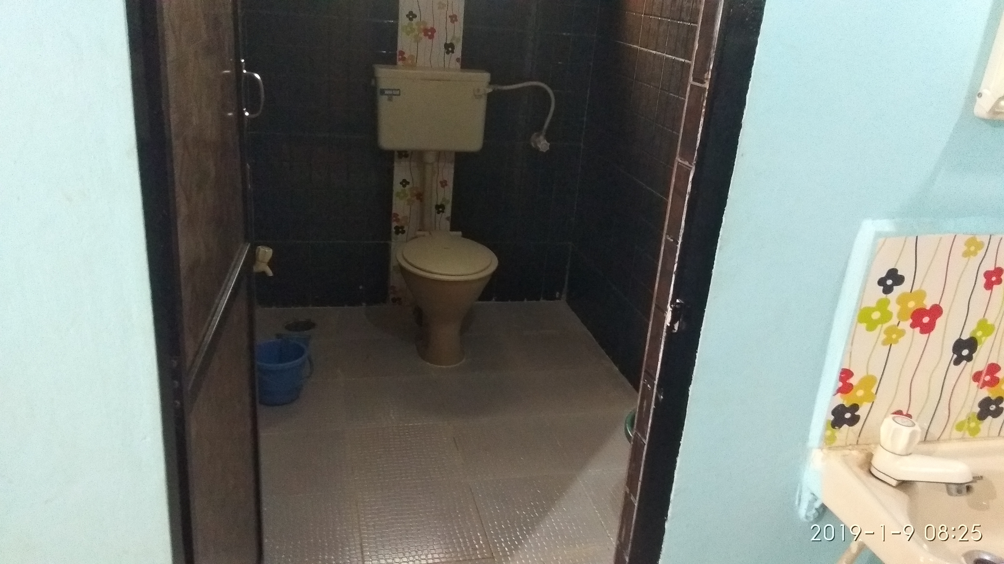 Sai Gajanan Niwas Homestay - Tap to explore photos