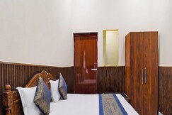 Hotel R N Inn, Ayodhya