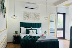 BluO Studio Noida - BathTub, Gym, Balcony, Garden, Noida