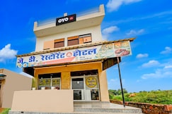 SPOT ON J D Restaurant and Hotel, Tijara