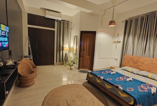 Homestay By Antares Group | 5Min from Apollo Hospital