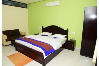 Hotel Galaxy Inn VKIA Sikar Road - Tap to explore photos