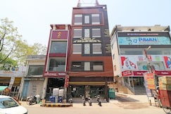 Hotel O Surya Continental, Lucknow