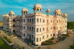 Radhika Vilas - A Luxury Resort, Khandar