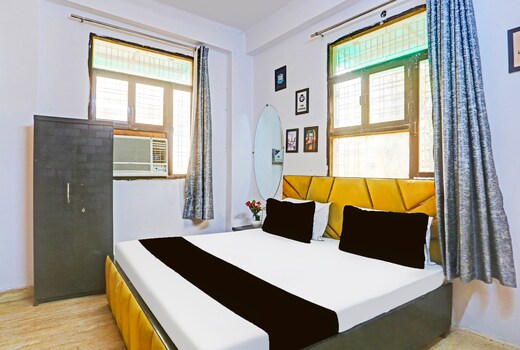 Hotel O K. P. Luxurios