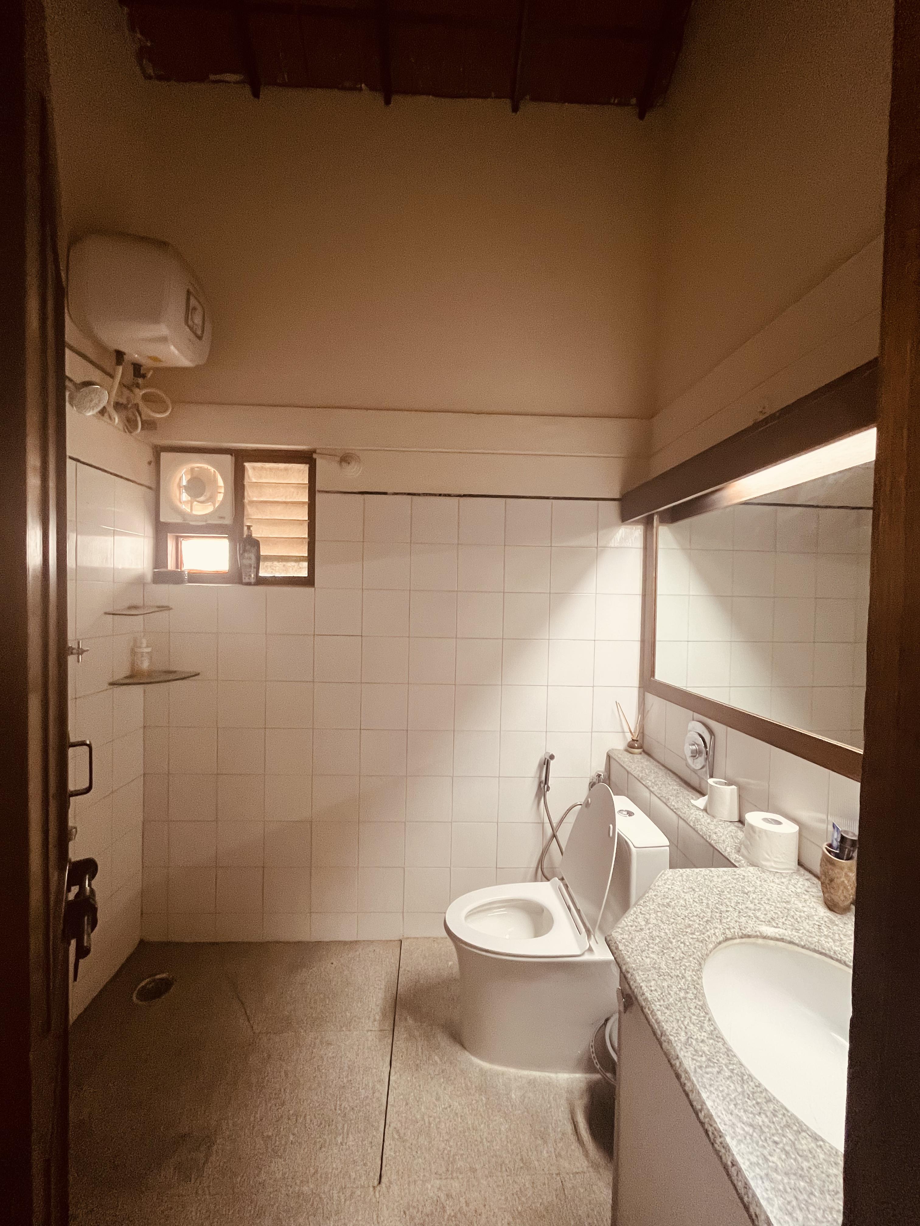 Serene Cottage Style Room Near Indiranagar - Tap to explore photos