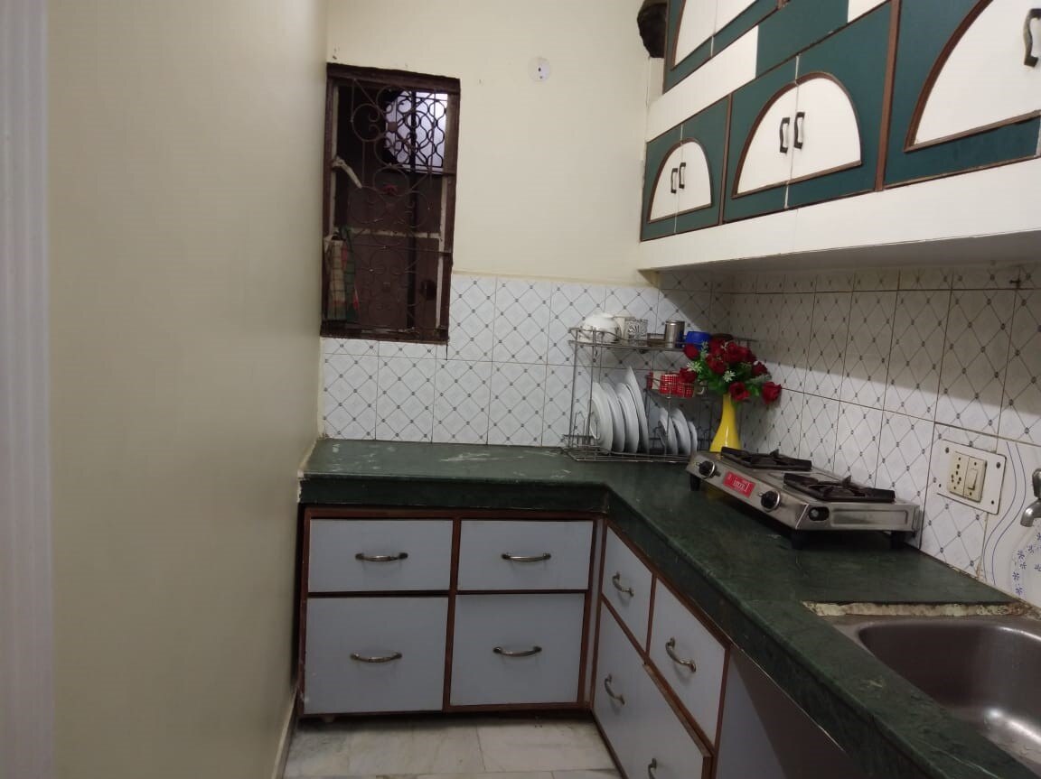 Flat in Historical Neighbourhood - Tap to explore photos