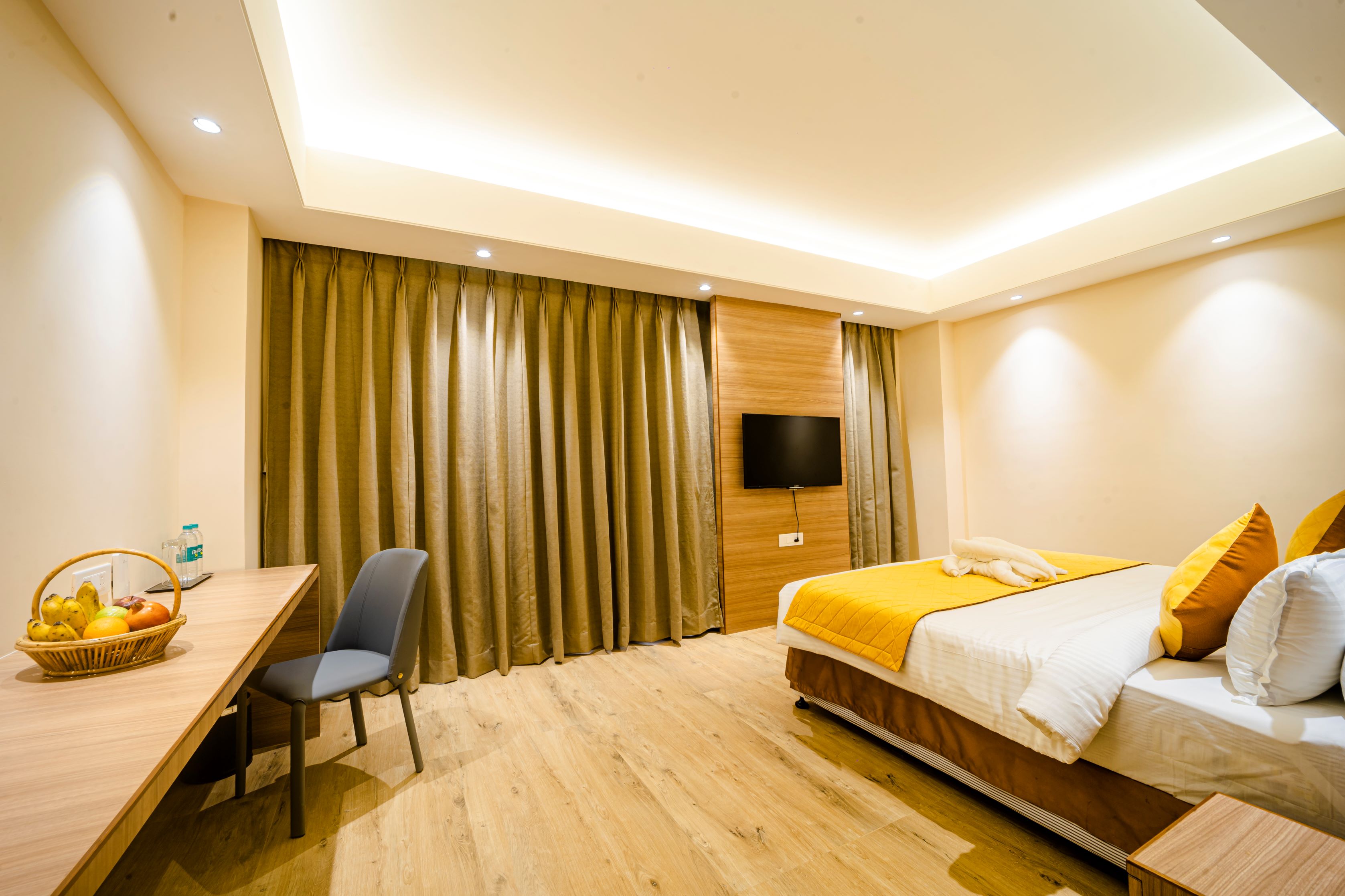 Hotel Palacio Regency - Tap to explore photos