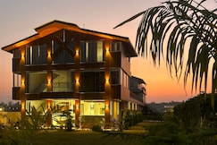 Eminence The Corbett, Ranikhet