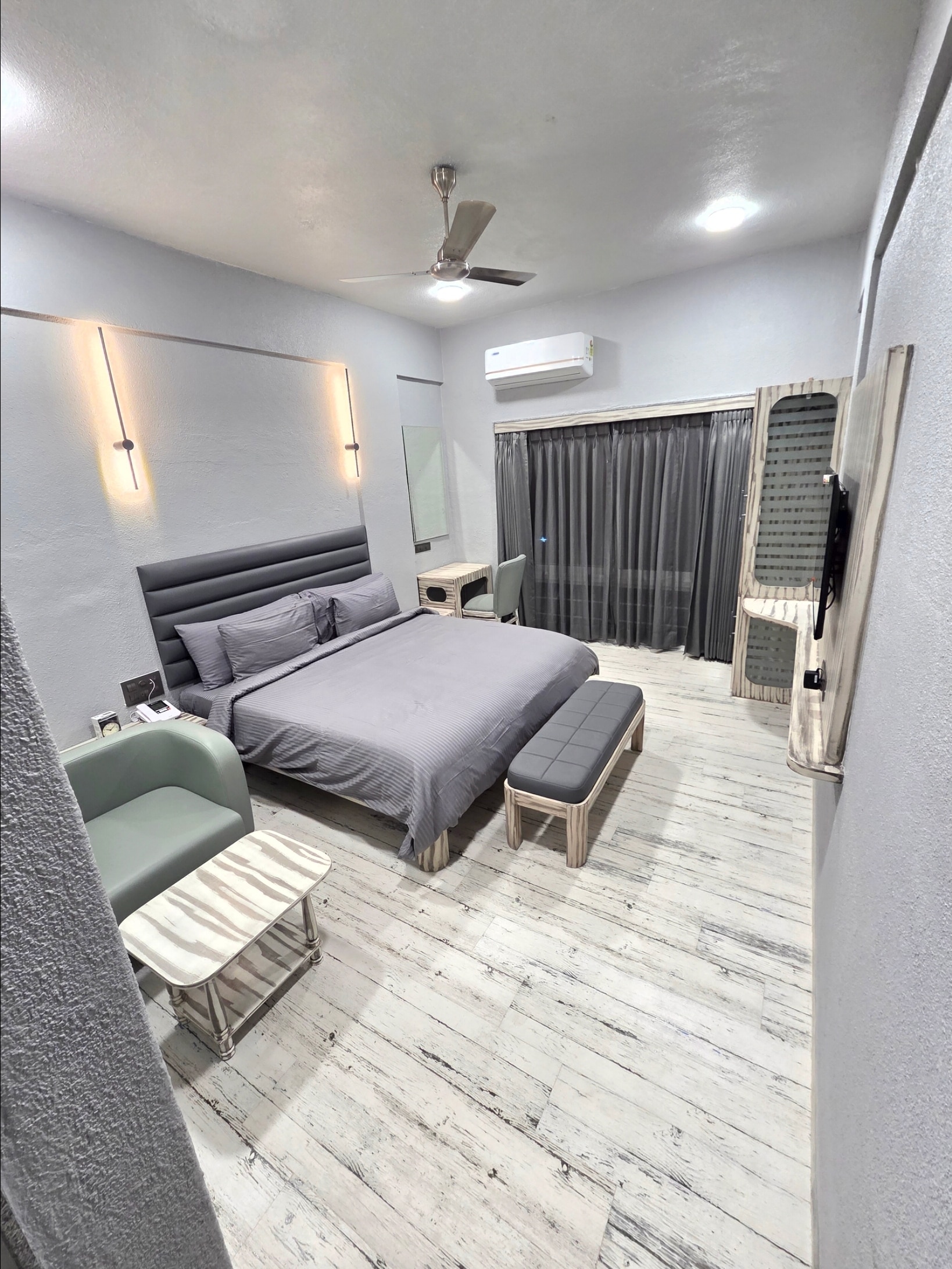 DELIGHT - Deluxe Room with Pool or Garden View 1