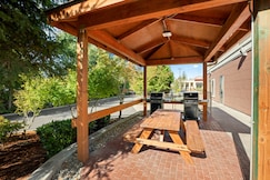 Holiday Inn Express Hotel & Suites Marysville, Snohomish