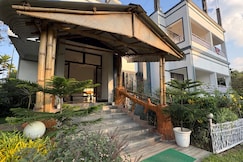 Hotel Shivaji Inn, Chariduar