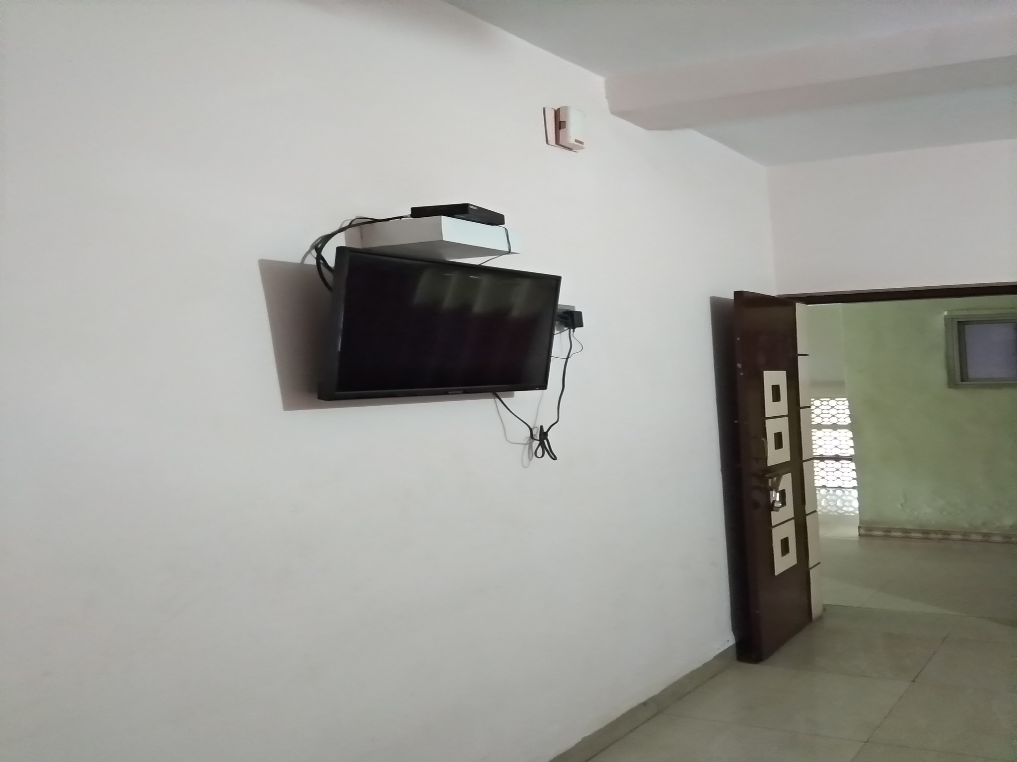 Hotel Sagar Deluxe - Tap to explore photos