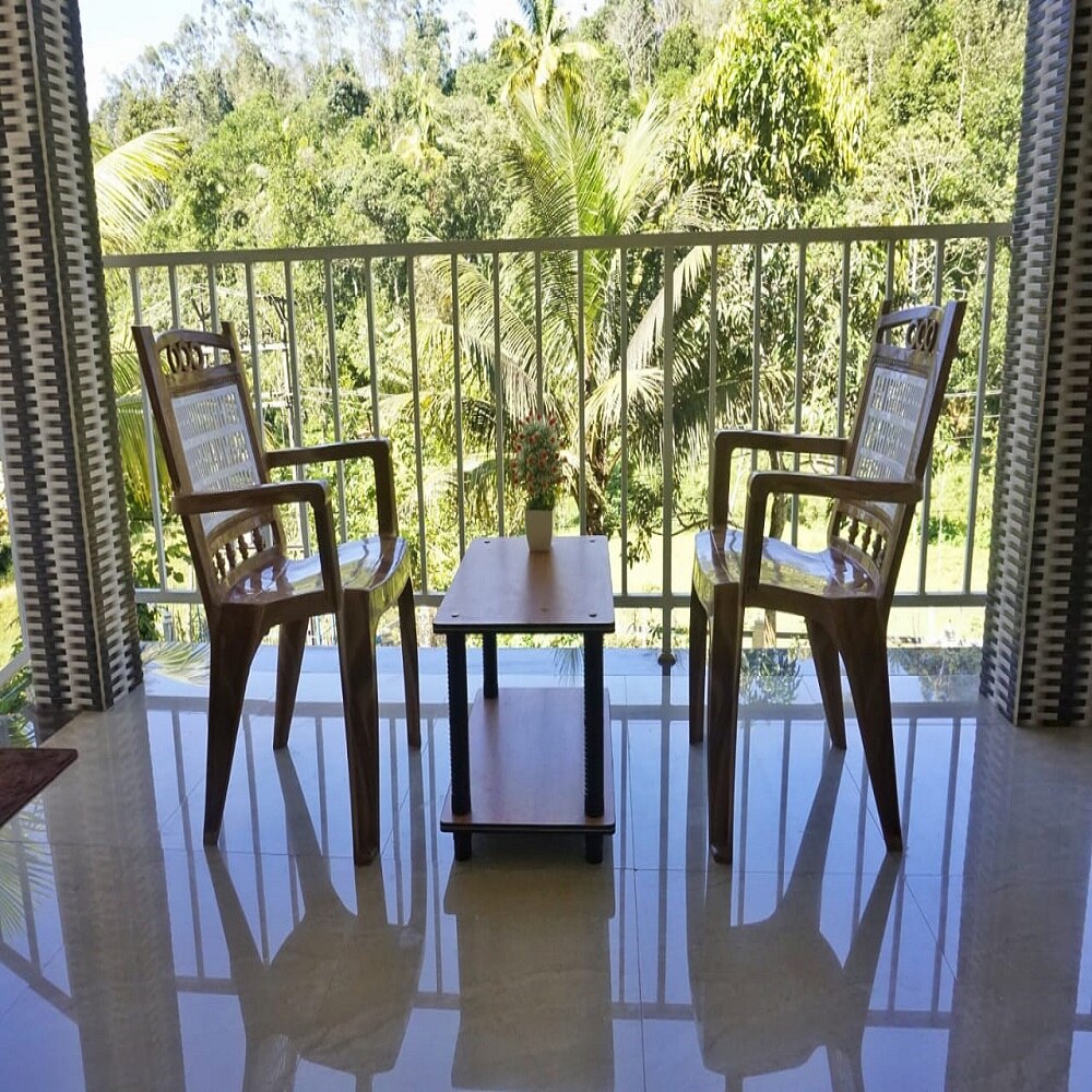 Lake Munnar Homestay - Tap to explore photos