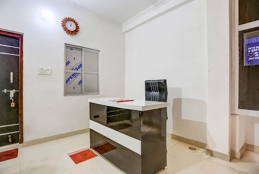 SPOT ON Shree Ganga Seva Paying Guest House