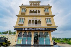 CHANDRA VILAS PALACE HOTEL AND RESORT, Jhalarapatan