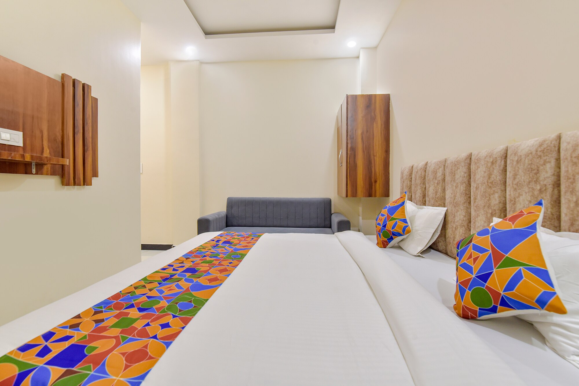 FabHotel Shree Vrindavan - Tap to explore photos