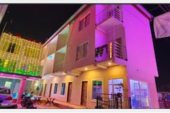 HOTEL GOLDEN HUT, Mandarmani