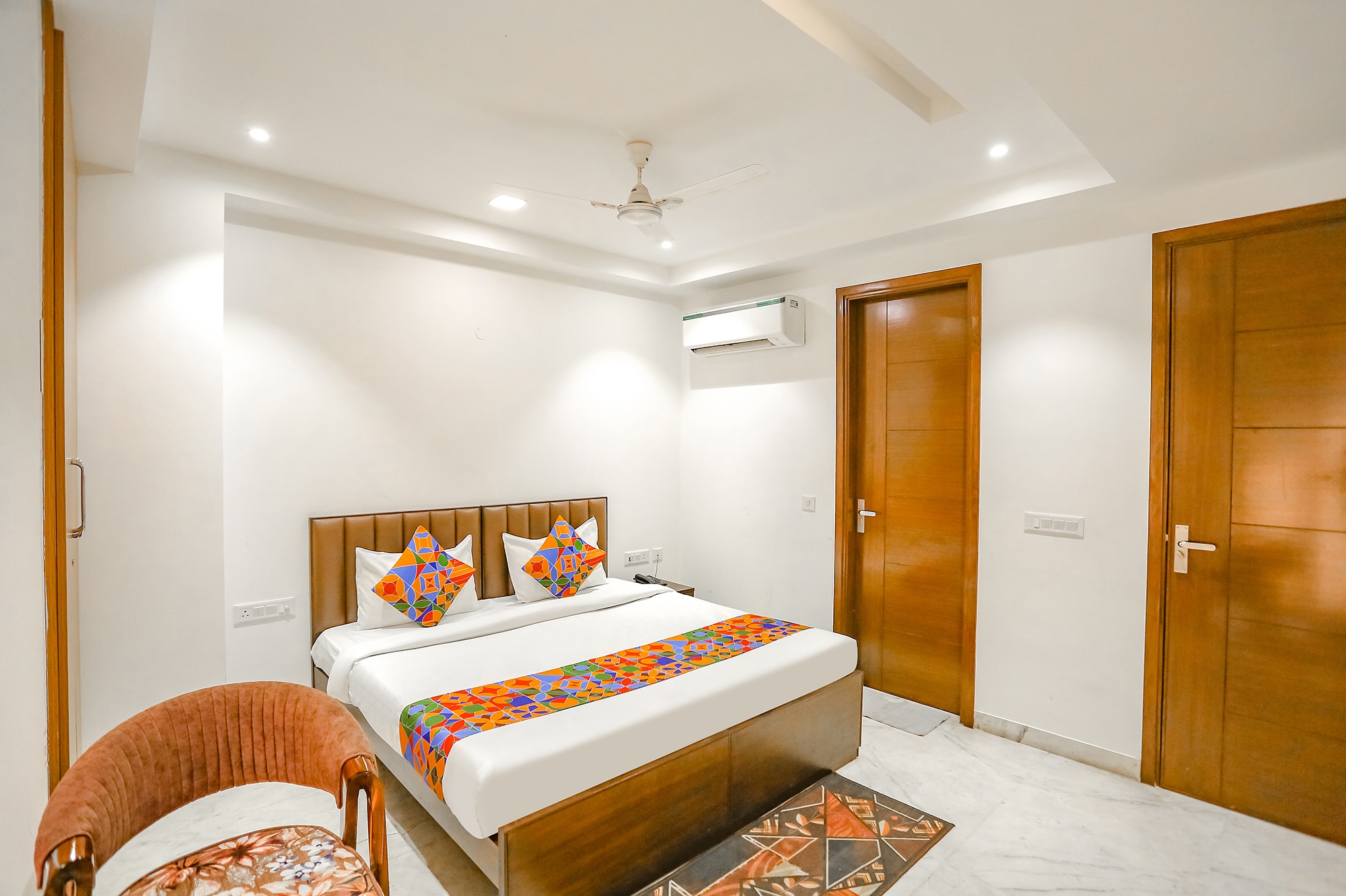 FabExpress Aerosky Deluxe - Nr. Yashobhoomi Convention Centre - Tap to explore photos