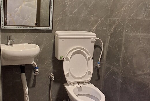 Dev Laxmi Hotel