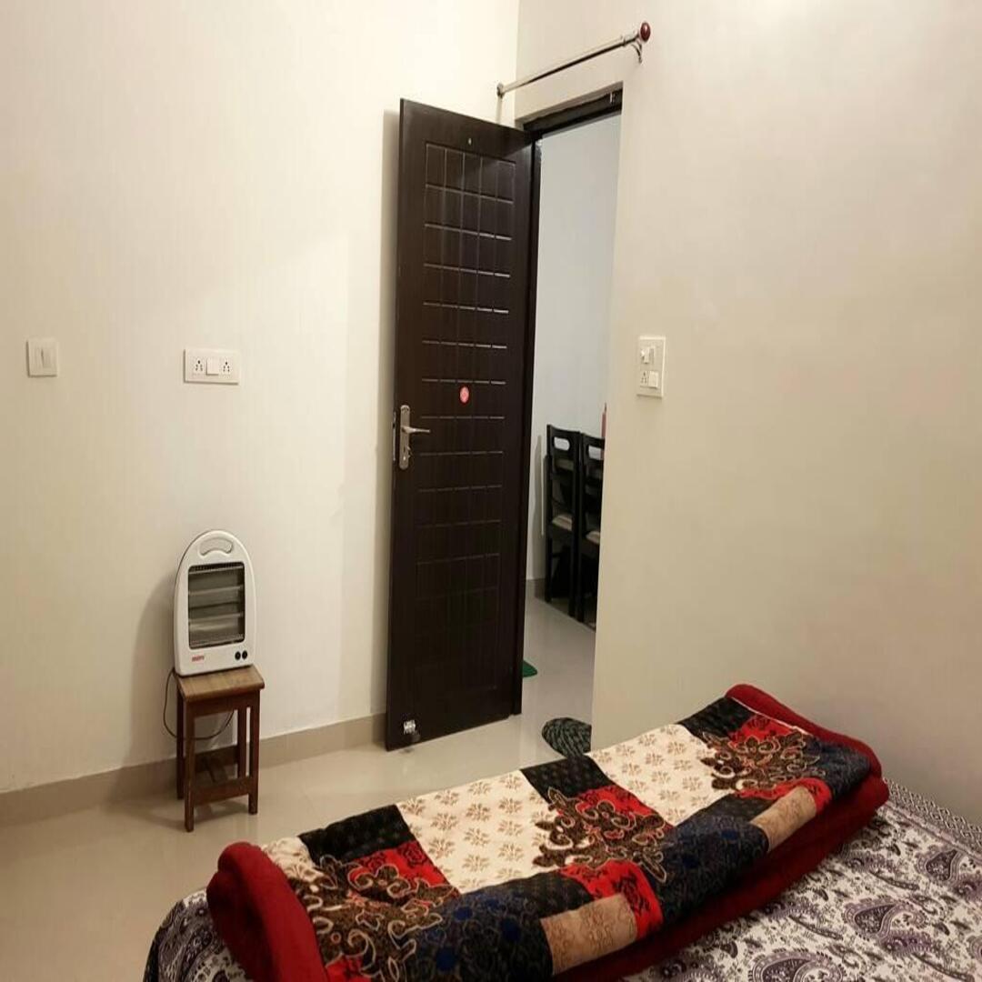 Fully independent Cozy Home Stay - Tap to explore photos