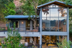 SaffronStays The Hill Abode, Solan