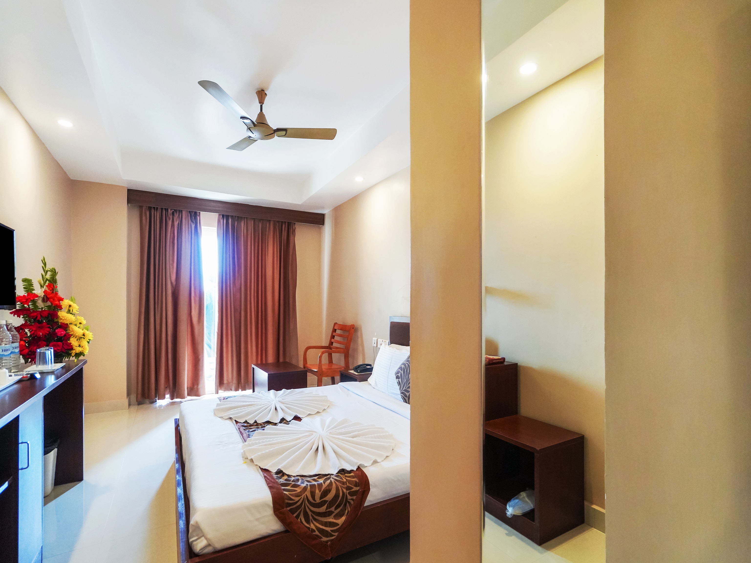 Hotel Shreehari Grand - Tap to explore photos