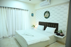 Gateway Apartments Near Western Express Highway, Mumbai