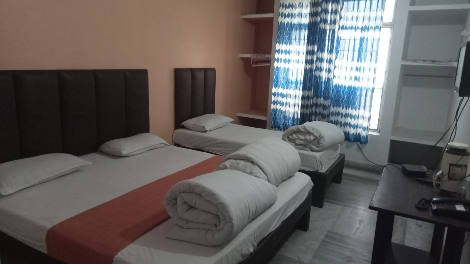 Hotel Kaveri - Tap to explore photos