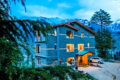 HighQ Manali, Manali