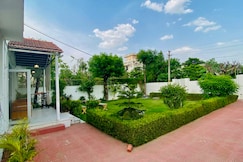 solanki farm & pool villa garden, Jaipur
