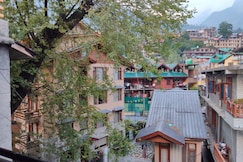 HIMALAYAN MIST, Manali
