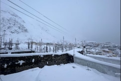 Sapphire Valley by StayApart, Badrinath